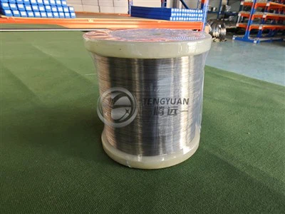 ¿Cuál es la temperatura máxima que puede soportar el alambre de titanio GR2?